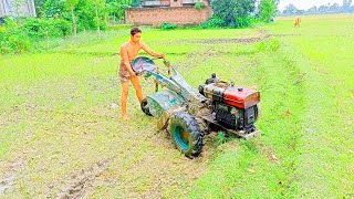 The little boy driving power tiller Skill | Unskill Driver Power Tiller 1st time screenshot 4