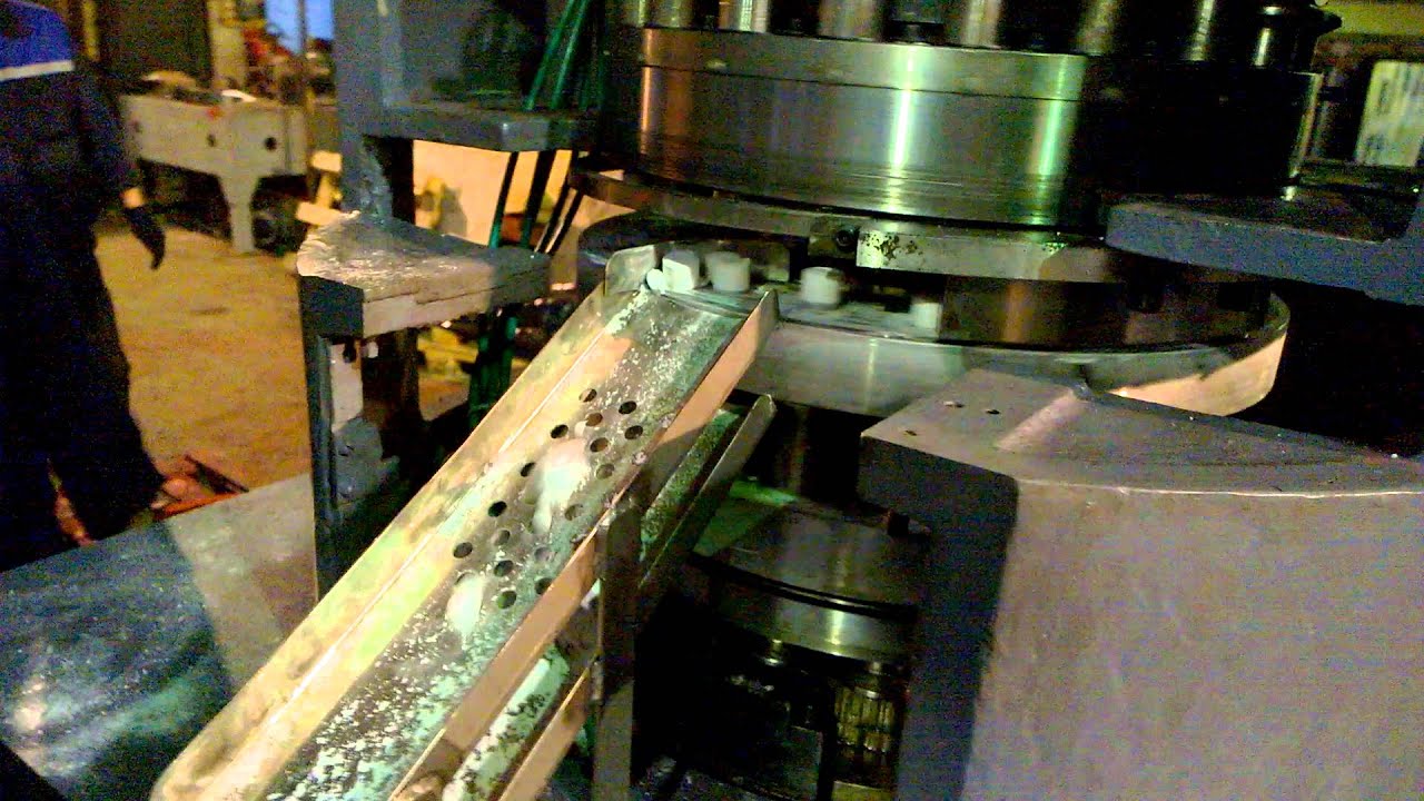 Соль на машине