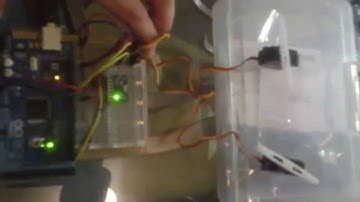 gyroscope controlling servo motors.