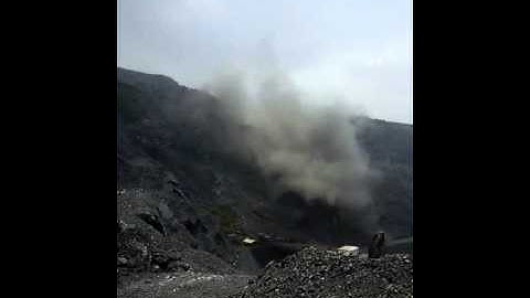 Nổ Mìn . Công tác khai thác than lộ thiên TKV-KH