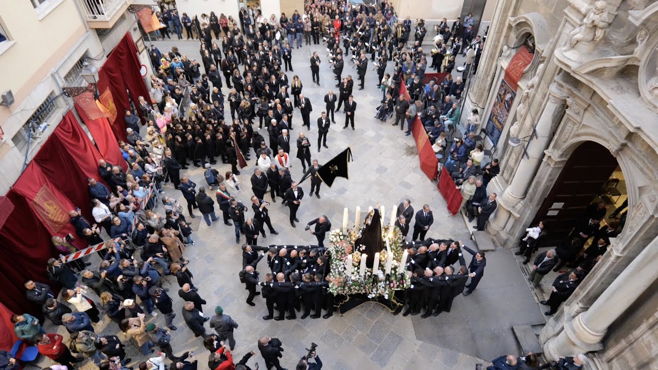 Uscita Addolorata - 2024 - Settimana Santa - Processione dei Misteri di Trapani