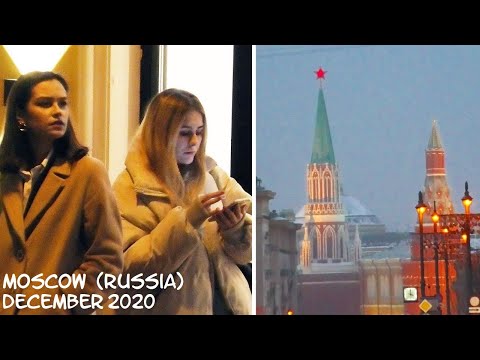 Video: Anna Semenovich In A Snow Maiden Fur Coat Rode Through The Streets Of Ufa On A White Horse - Rambler / Female