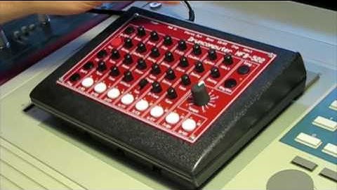 A little demo of the MFB-522 analog drum machine