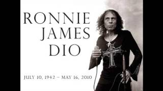 Ronnie James Dio ft Maver - Rainbow in the Dark (piano and voice version) chords