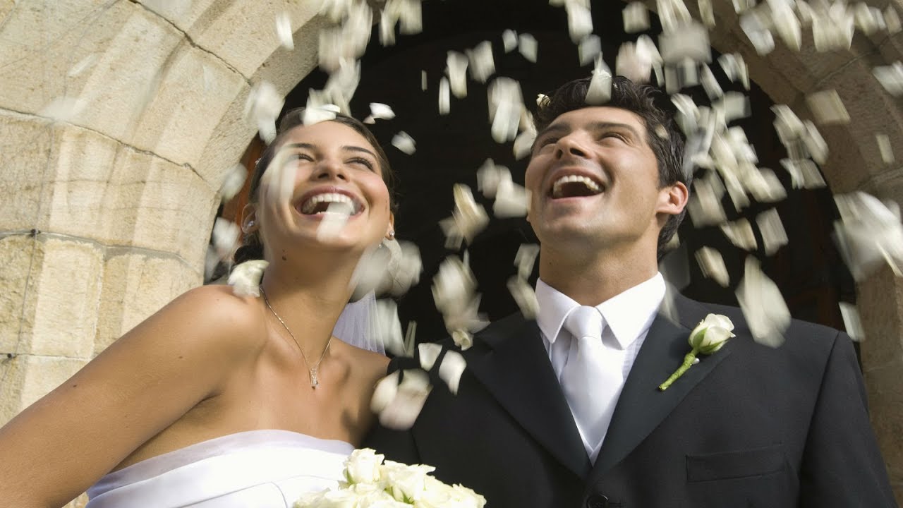 Save the Date: The Best in Wedding and Bridal Trends for 2018