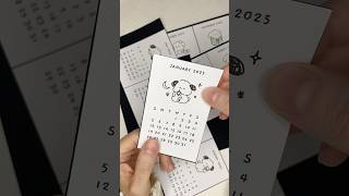 Cute DIY calendar #shotrs #calendar #diy #handmade #diycraft #craft #craftideas #giftideas #paper