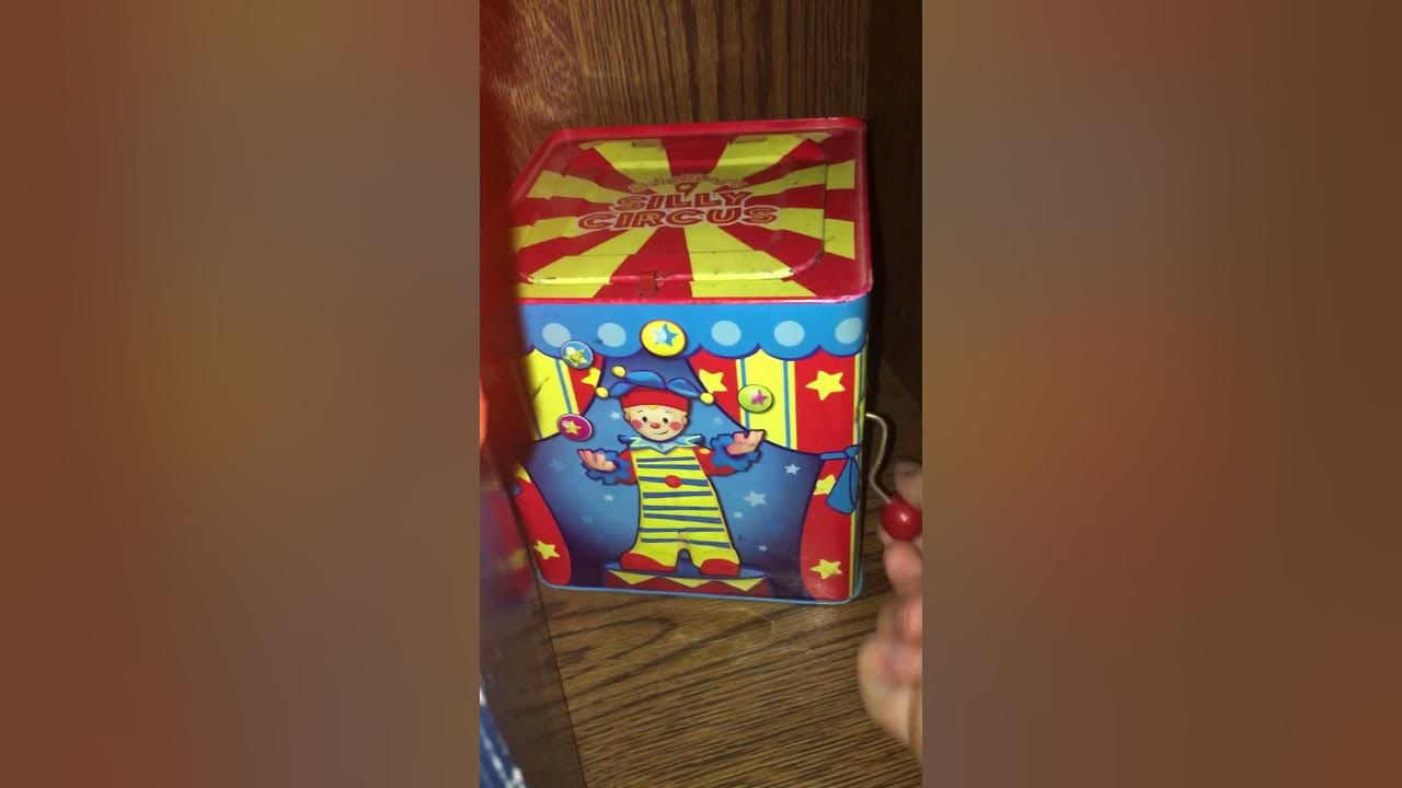 Clown Jack in The Box music box plays Pop goes the weasel