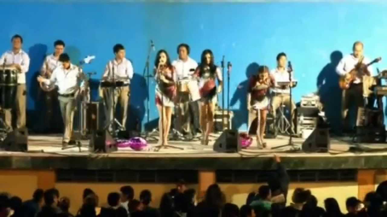 HAS PARTIDO   VIENES Y TE VAS    CORAZON SERRANO EN VIVO CONCIERTO 2014