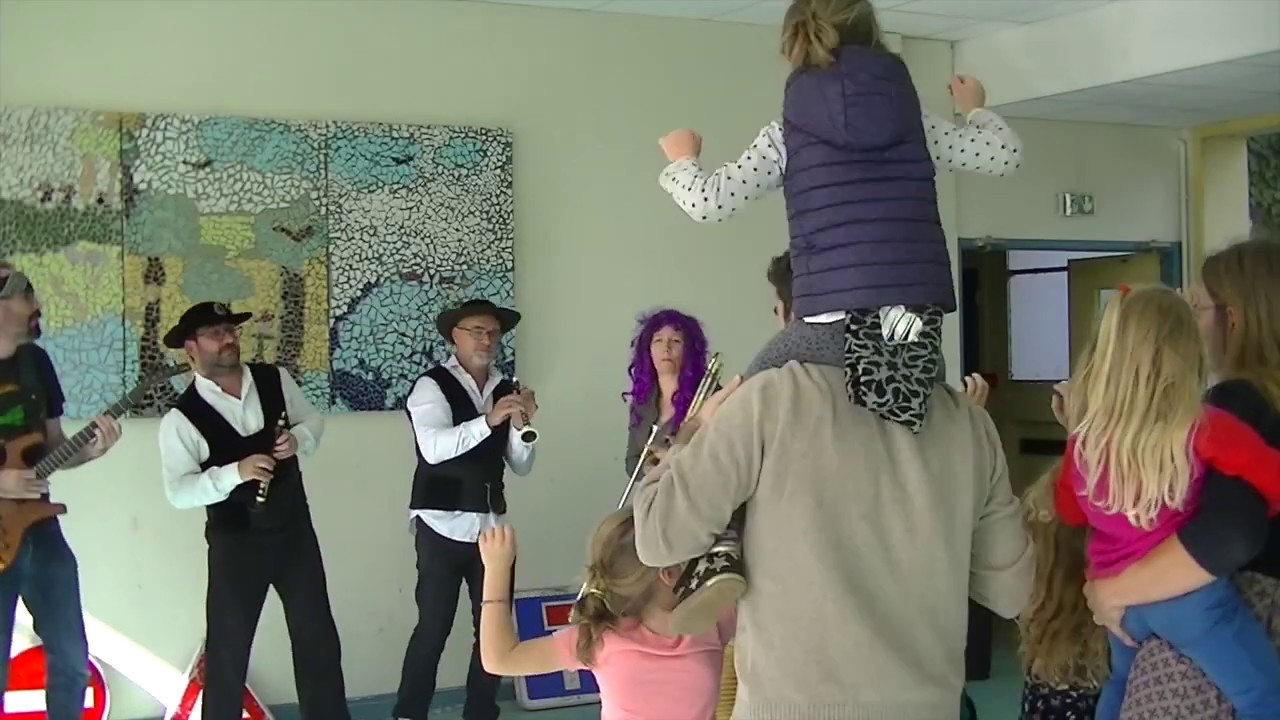 Deus 'ta mignon - An Oriant Family - Redadeg 2020