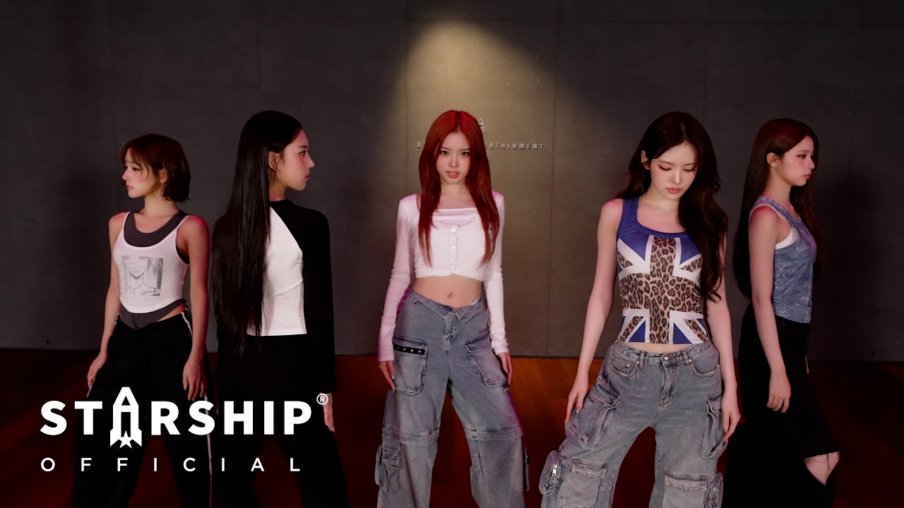 KiiiKiii 키키 'Candy Pink Magic Hole Flip Phone (나 어떡해)' Dance Practiceのサムネイル