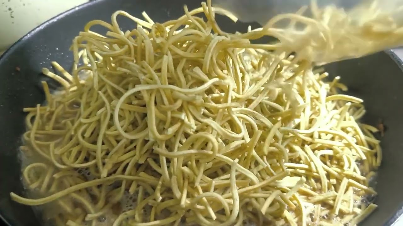 SIMPLE PANCIT WITH LOVE