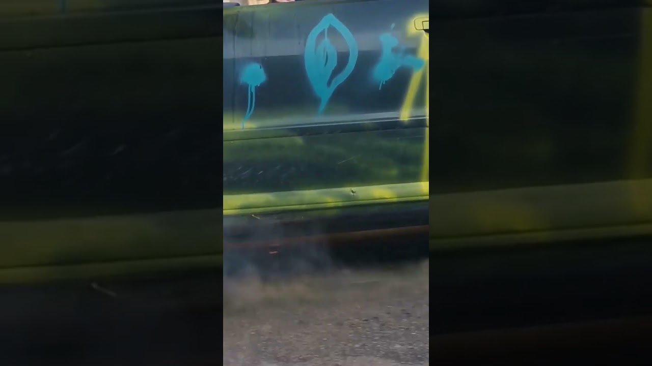 Halle 9 HalbnackscheHallenH*re 