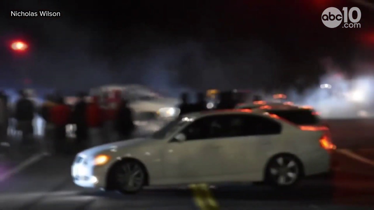 Sideshow Down Hundreds watch as 'sideshow' shuts down Fairfield CA intersection | Raw ...