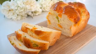 Supersoft Cheddar and Jalapeño Bread