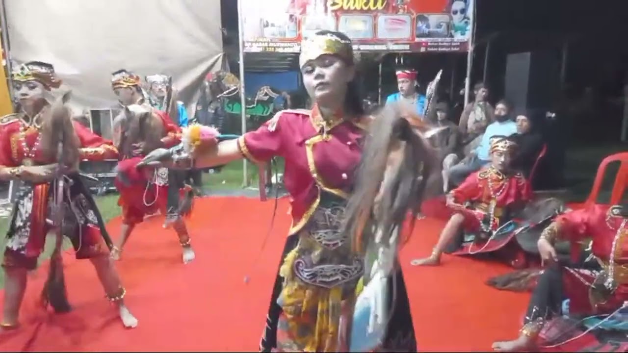 Sorotan 39.30 - 44.30 dari 🔴Live Malam Lubang Sewu Kuda Kepang Rukun Budoyo Sakti