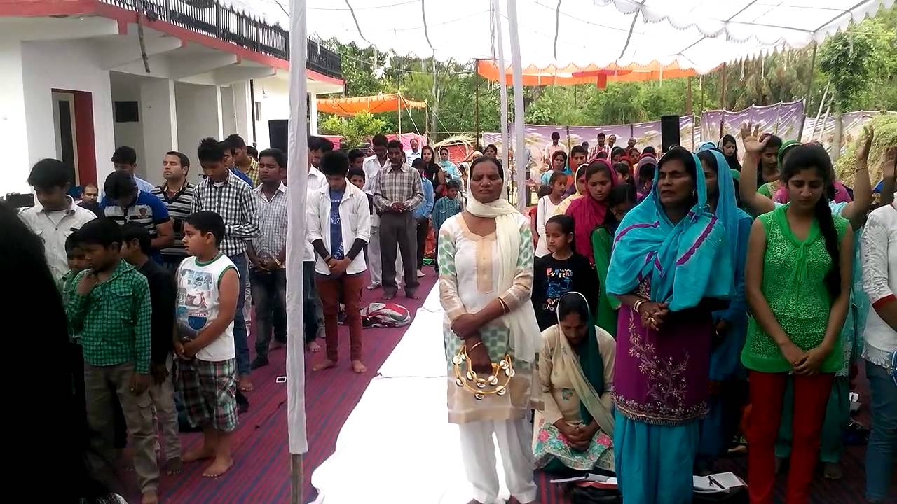 pastor daniel live worship