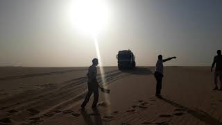 السائق شاحنات محمود مجدي (لوزه) من شركة البريقة  أثناء خروجا من صحراء ربيانا