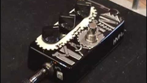 Z.Vex Effects MACHINE industrial guitar effects pedal demo with SG Les Paul & Jaguar Jr Amp