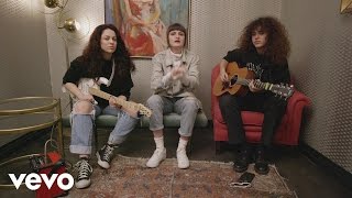 MUNA - Exclusive Performance: MUNA "I Know a Place"