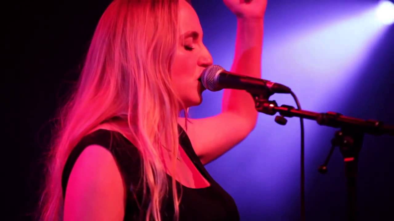 Watch Chloé Mons - Alcatraz on YouTube Watch Chloé Mons - Alcatraz on YouTube