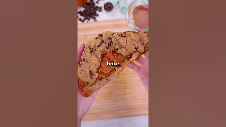 Making the COOKIE DOUGH croissant trend with other flavors of cookies!