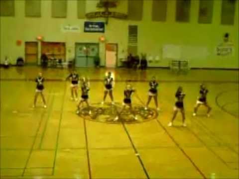 Tyee Cheerleaders Haltime Performance; Boys Senior night 2011!