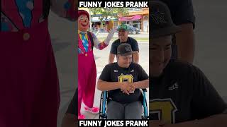 Clown pranks #funny #clown #prank #funnyvideo