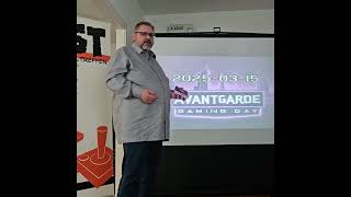 01-02 Lynxman presents his flash card for the Atari Lynx