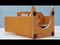 An amazing mechanism made of plywood remnants!