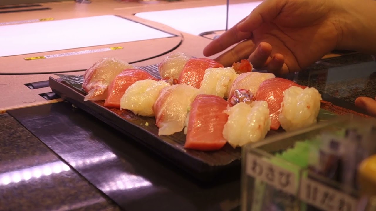 グーグルグルメ評価4.2 沼津魚がし鮨 流れ鮨 御殿場店 - YouTube