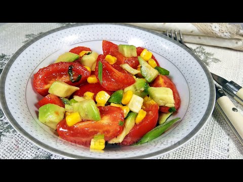 Avocado salad with tomatoes and corn in 5 minutes. Simple and quick recipe