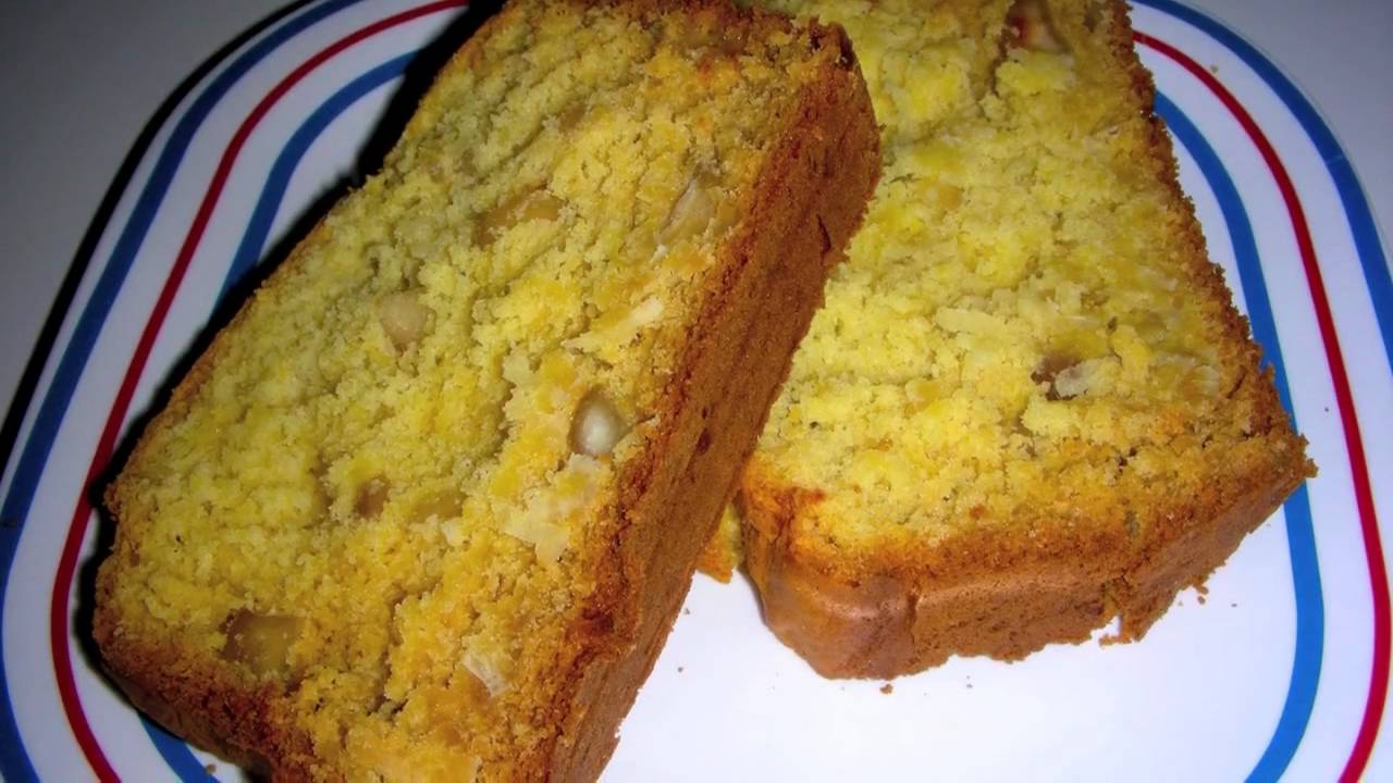 Hawaiian Macadamia Bread Recipe Made with Fresh Mango and Coconut