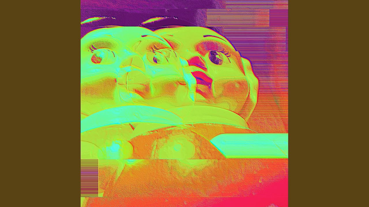 Guarda Strange su YouTube Guarda Strange su YouTube