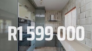 Tour of Immaculate 3 Bed 2.5 Bath Duplex Townhouse For Sale in North Riding with Pet-Friendly Garden