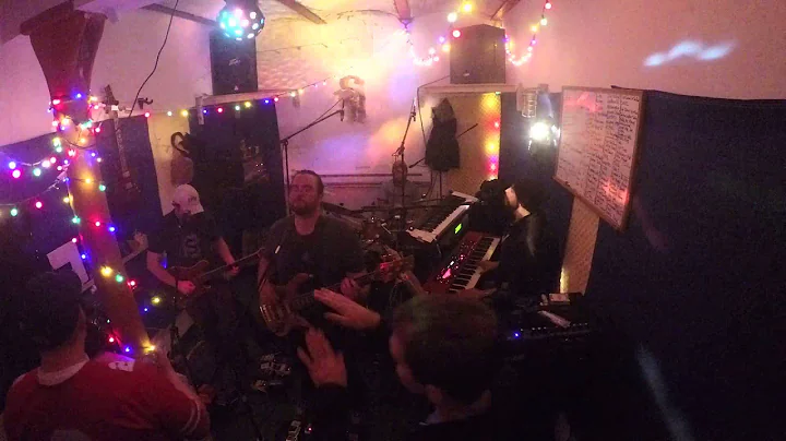 SPROCKET LOUNGE 120514 WAGON TALE