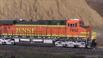 Video Review Second Look Genesis ES44DC/ES40DC GEVO & SoundTraxx Tsunami2