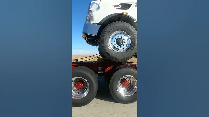 New Trucks#shortsvideo #truckdrivers #trucking #truck #trucker #peterbilt