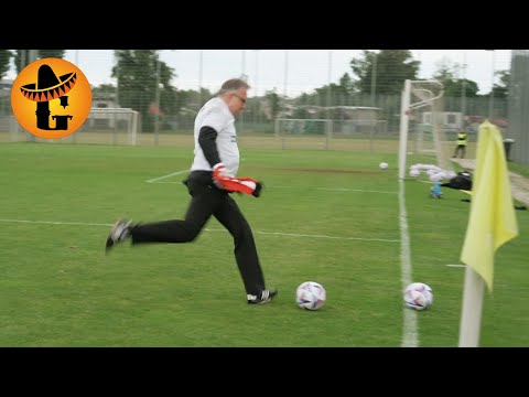Fußballfieber! - Peter Klien trainiert mit dem österreichischen Nationalteam | Gute Nacht Österreich