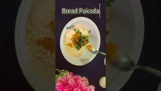 Ramazan Special Bread Pakoda😋 #ytshorts #food #exploreislam #cooking #iftar #ramadan #ramadanrecipes