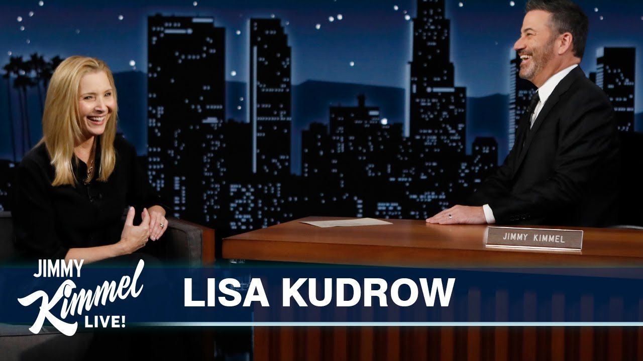 Lisa Kudrow on Blowing Her First Big Audition, Elton John Singing to Her and Romy & Michele Reun