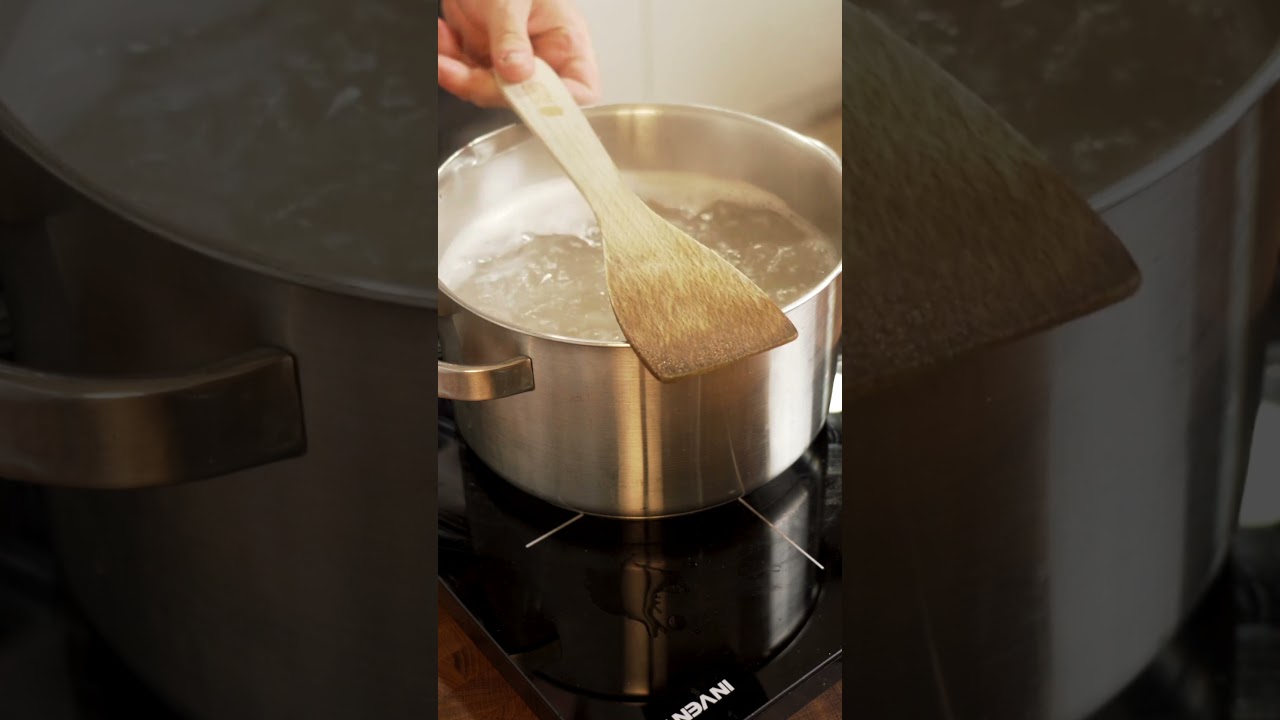 Stop Your Pot Boiling Over With a Wooden Spoon