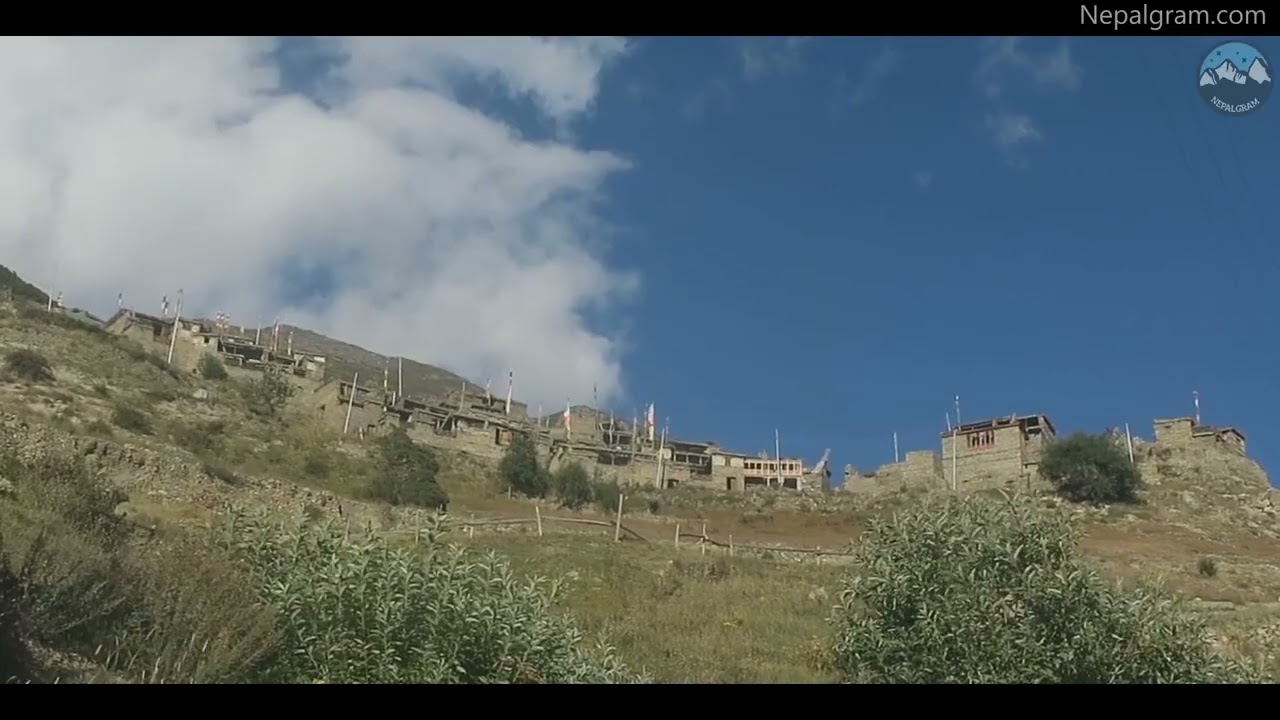 Kangsaar of Tilicho lake trekking - Mountain and village along the route of Tilicho