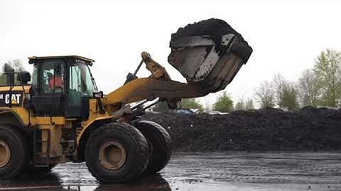 Transforming leaves into compost in Portland, Oregon