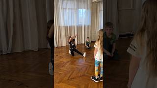 Kids dance battle