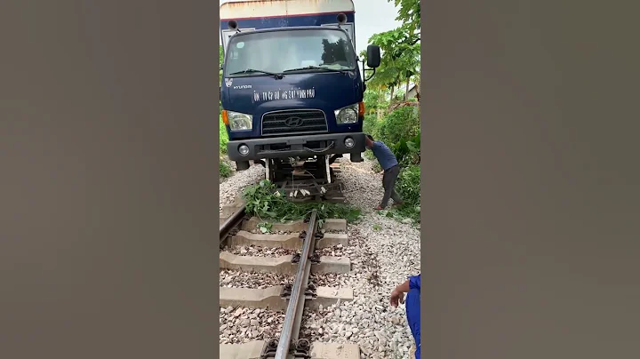 Xe tải đường sắt