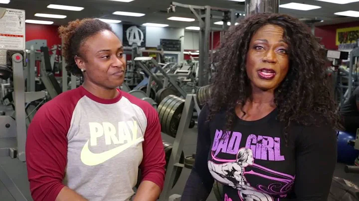 Tracy Hess IFBB PRO_Athlete of the Week