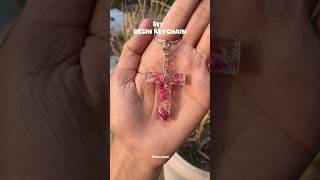 DIY resin keychain 💖 #diy #keychain #resinart #gift #handmade #craft #shorts #viral #trending #yt