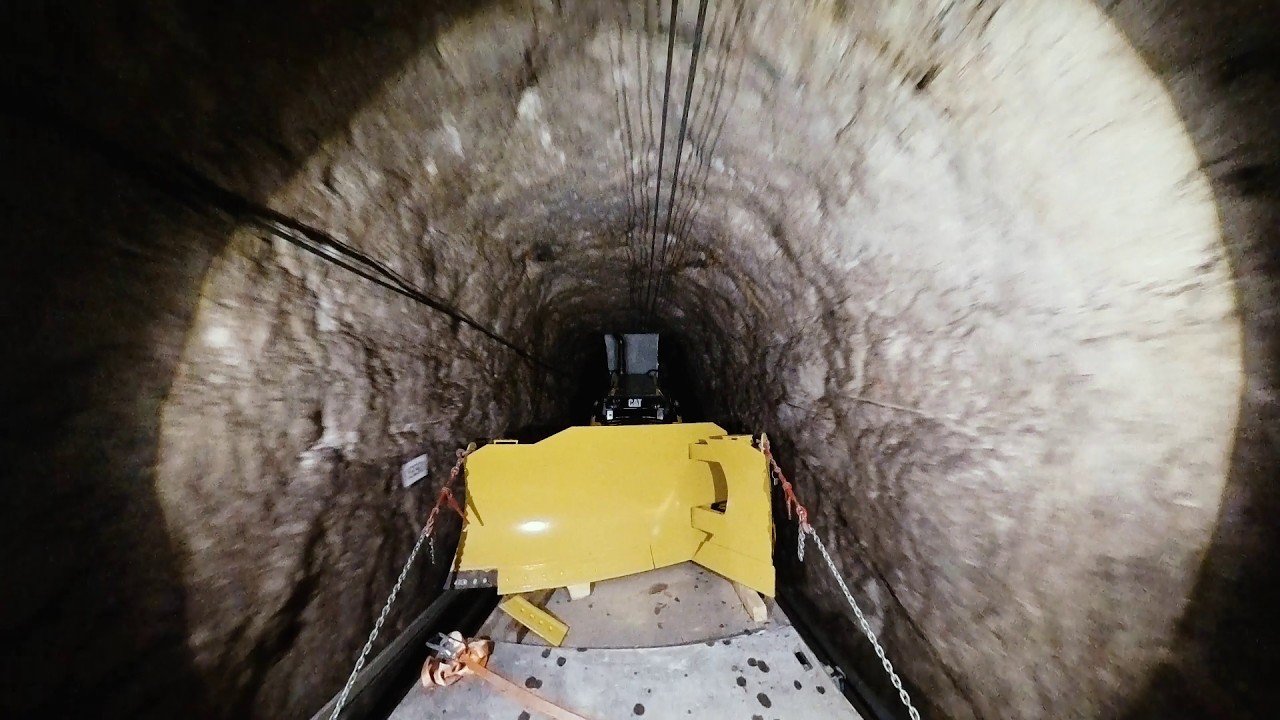 Mission Zugspitze - Wenn Baumaschinen den Gipfel stürmen