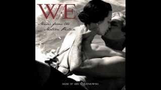 W. / E. Soundtrack - 01 - Charms - Abel Korzeniowski