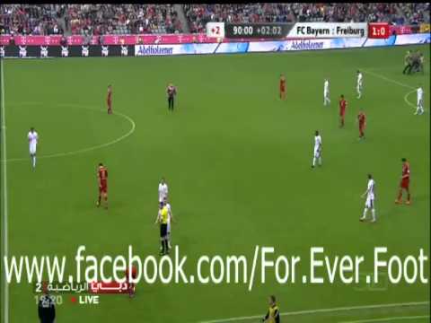 فيديو .. فتاة تقتحم المعلب عارية بإحدى مباريات الدورى الهولندى
